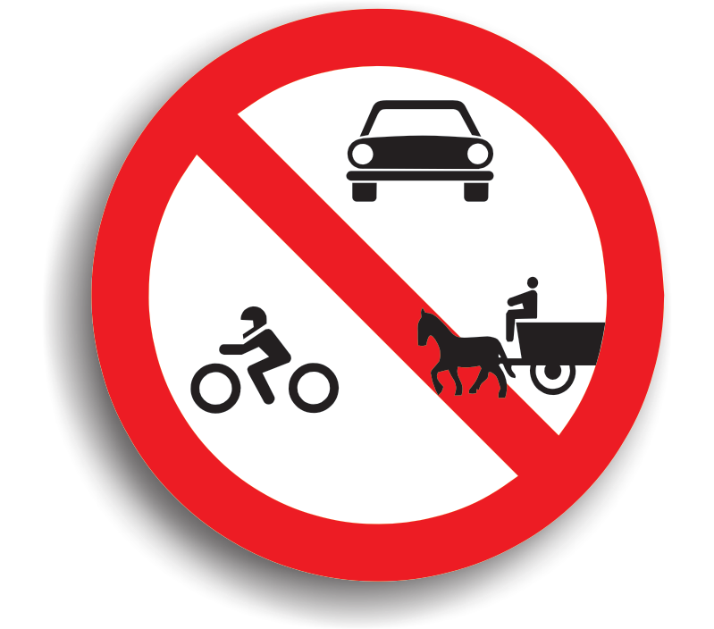 Accesul interzis autovehiculelor și vehiculelor cu tracțiune animală